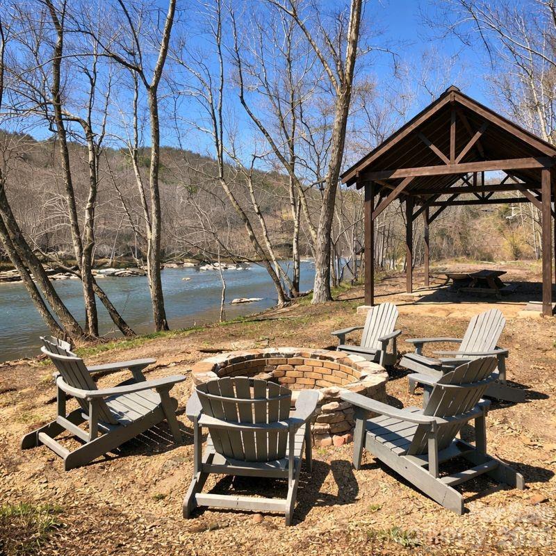 901 Wild River Run Marshall NC 28753