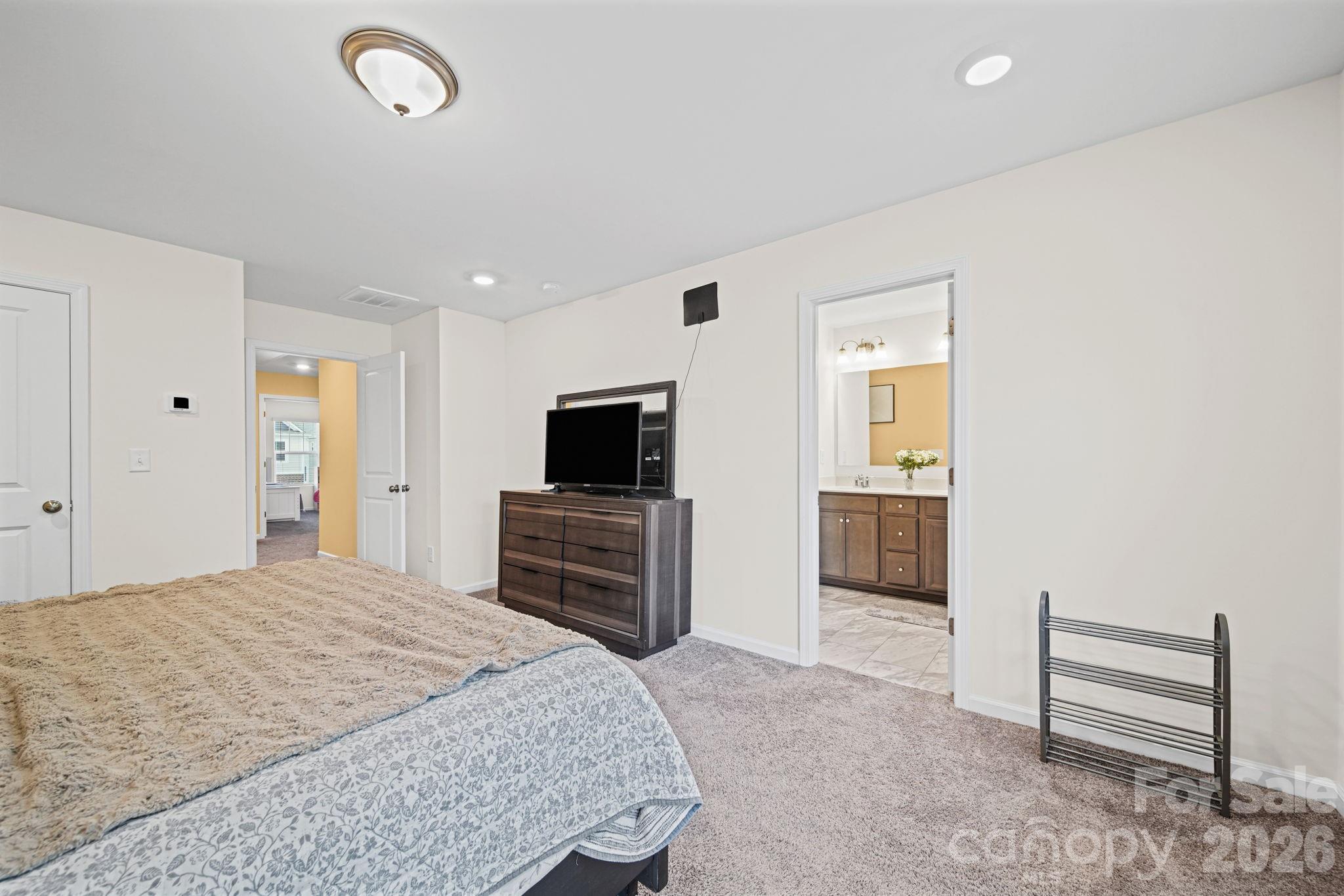 8031 Ramsburg Drive Charlotte NC 28269