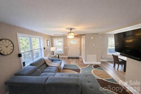 25 Eastwind Lane Candler NC 28715