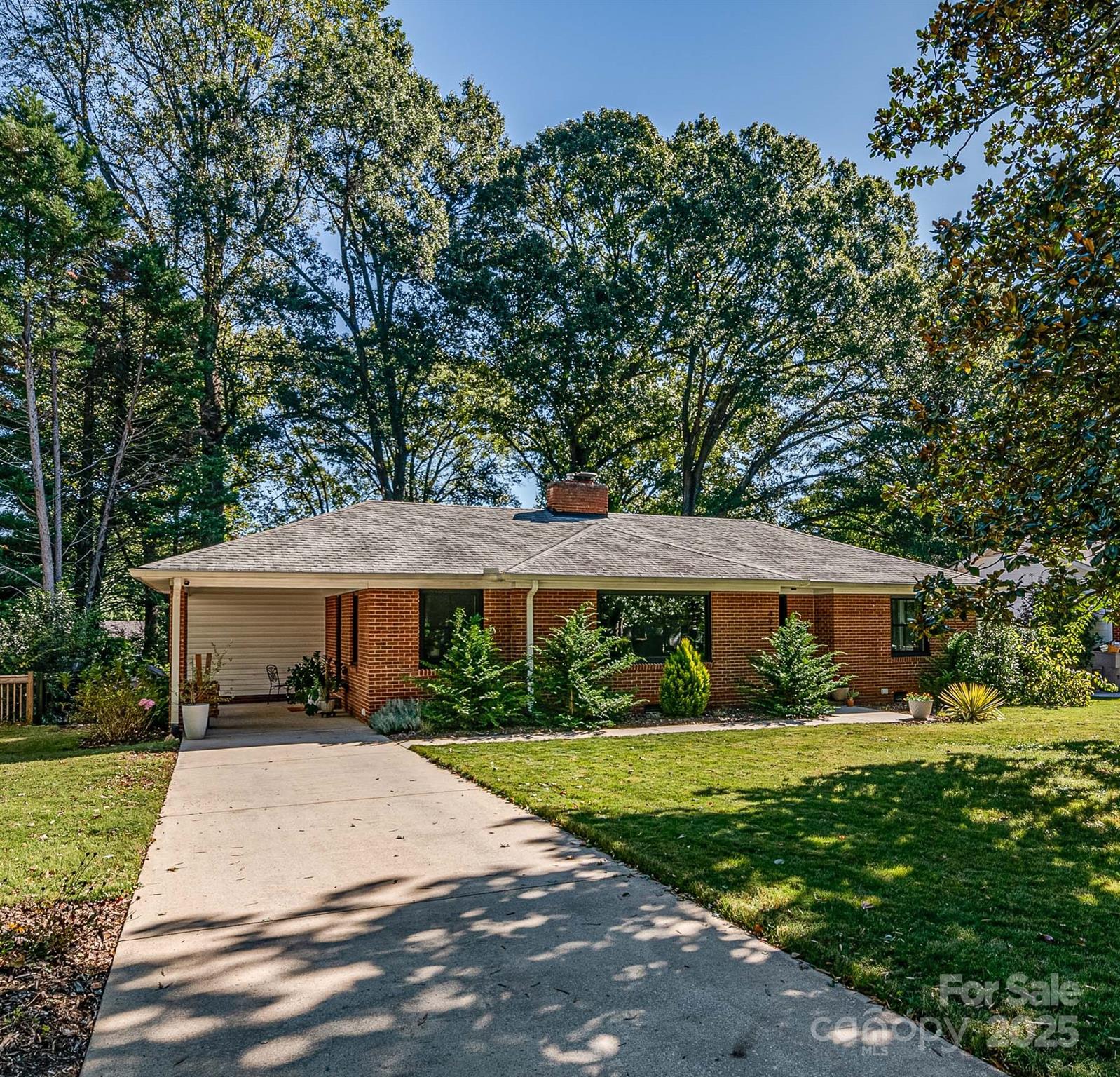 4243 Castlewood Road Charlotte NC 28209