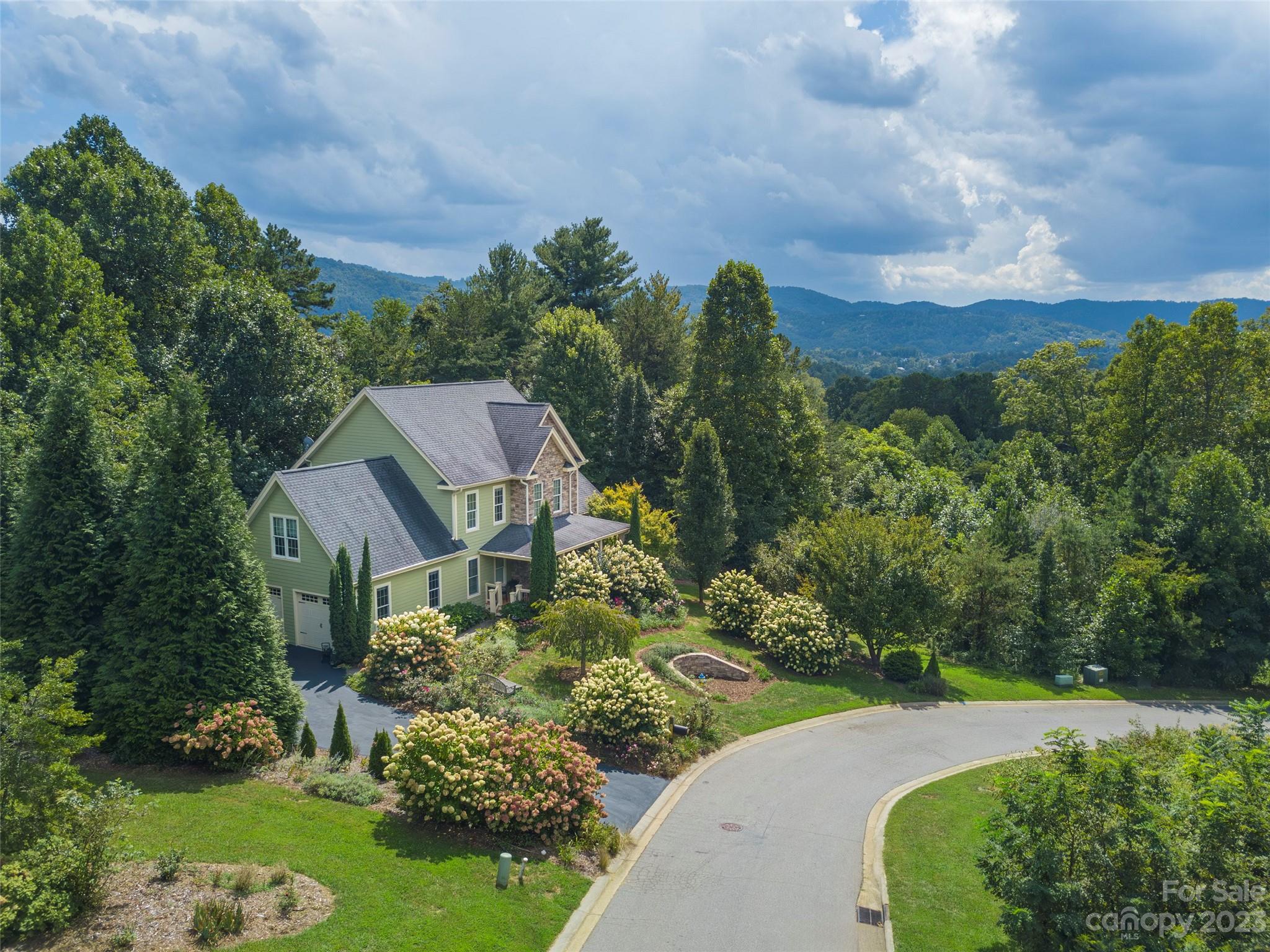 34 Carden Drive Weaverville NC 28787