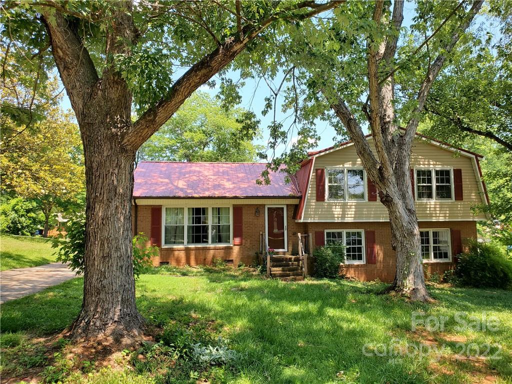 630 Colonial Drive Statesville NC 28625