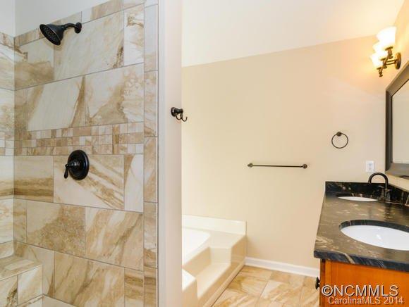 171 Woodburn Drive Swannanoa NC 28778
