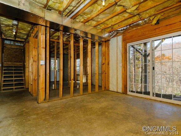 171 Woodburn Drive Swannanoa NC 28778