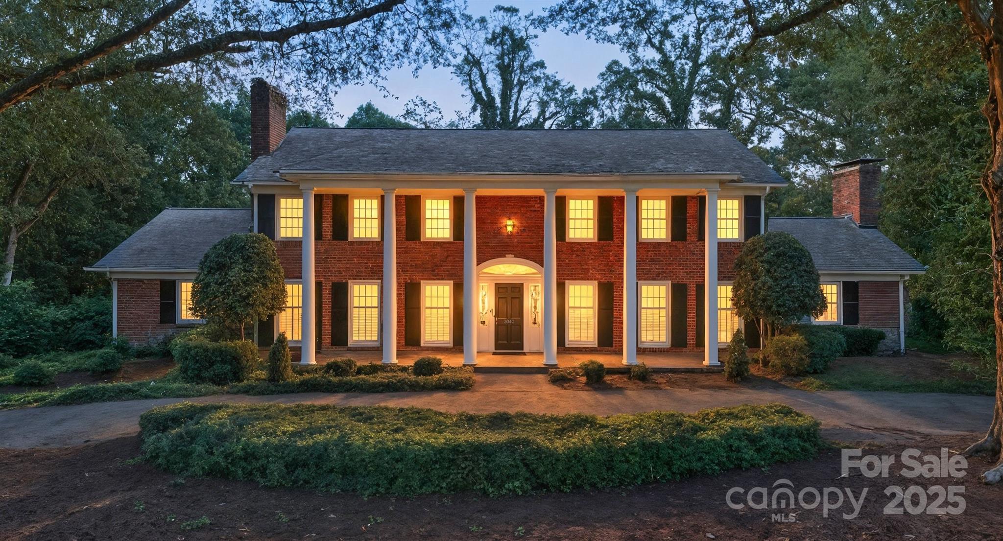 2042 2nd Street NW Hickory NC 28601