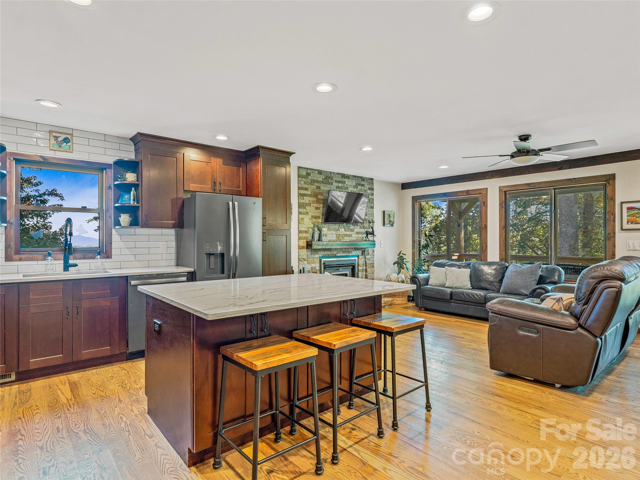 382 Black Oak Cove Road Candler NC 28715