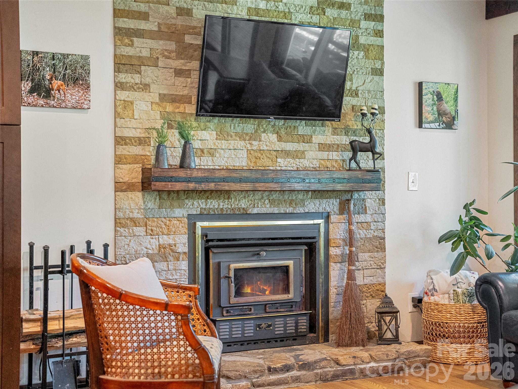 382 Black Oak Cove Road Candler NC 28715