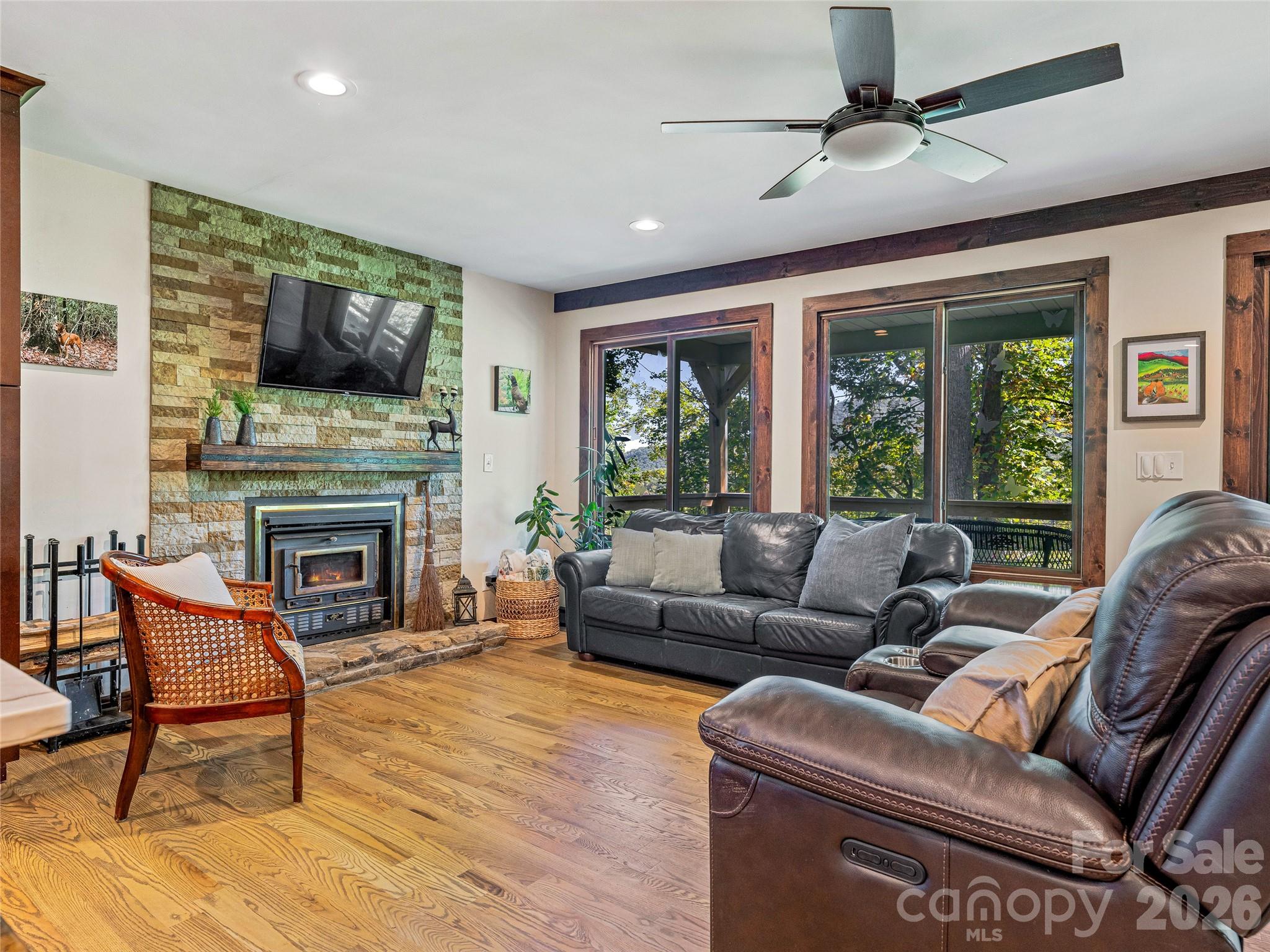 382 Black Oak Cove Road Candler NC 28715