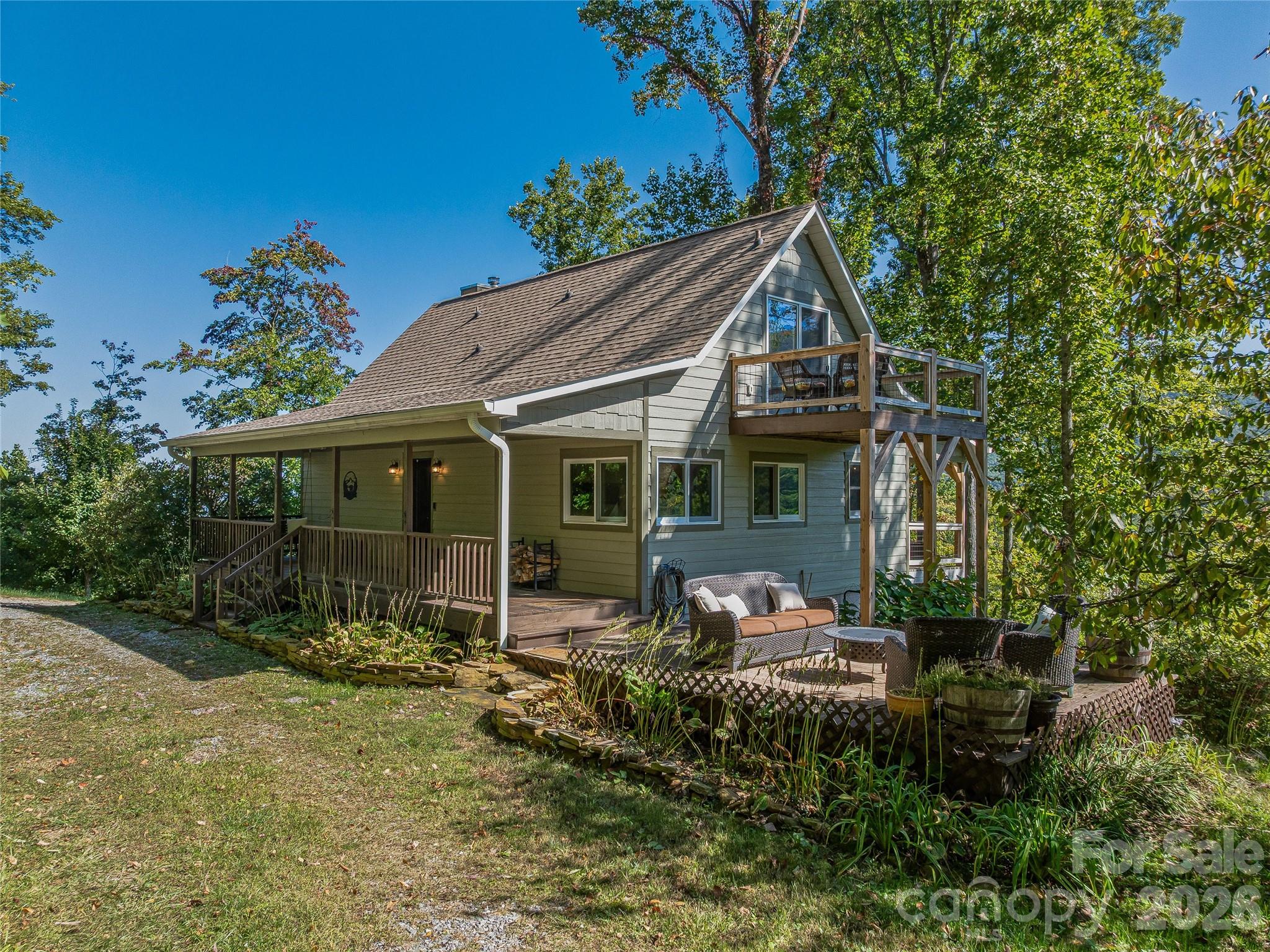 382 Black Oak Cove Road Candler NC 28715