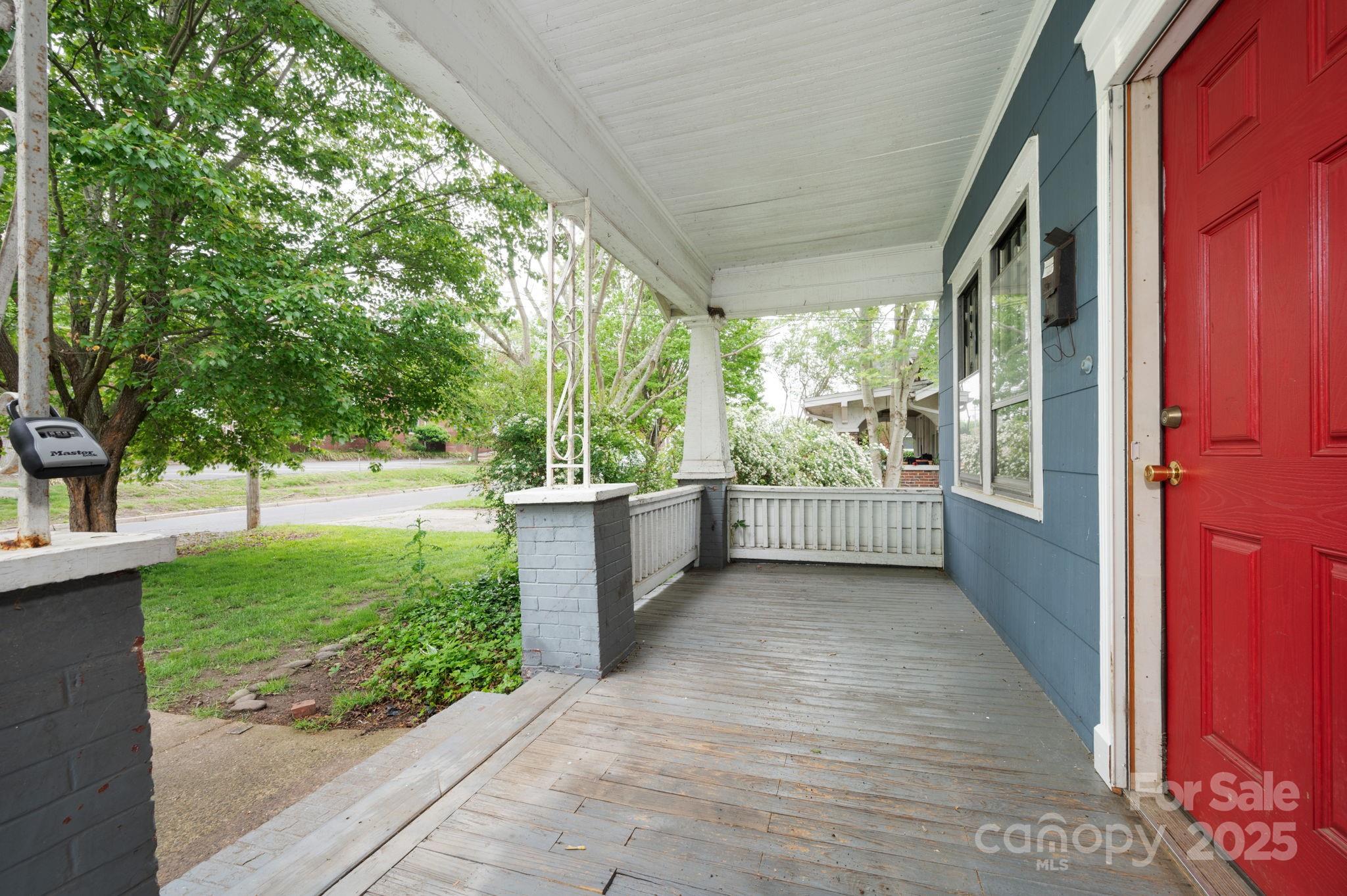 35 Baker Avenue Asheville NC 28806