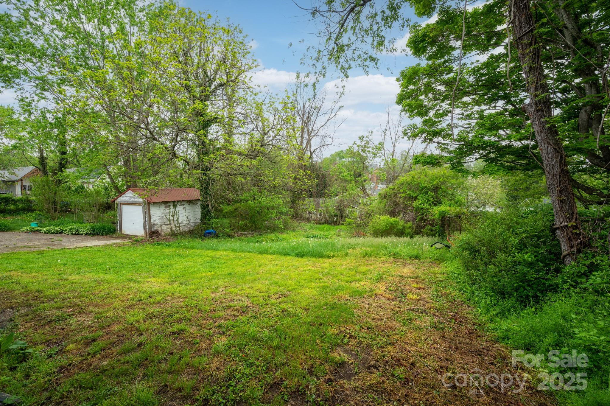 35 Baker Avenue Asheville NC 28806