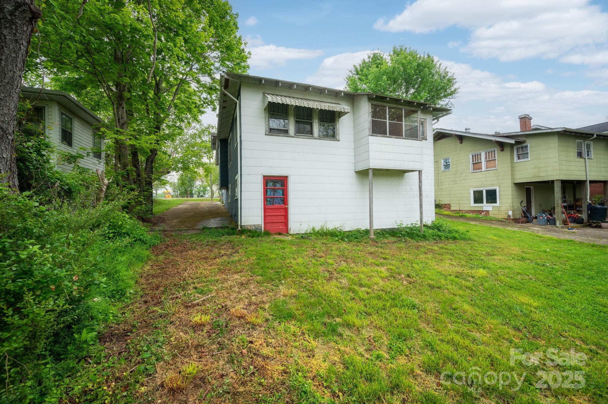 35 Baker Avenue Asheville NC 28806