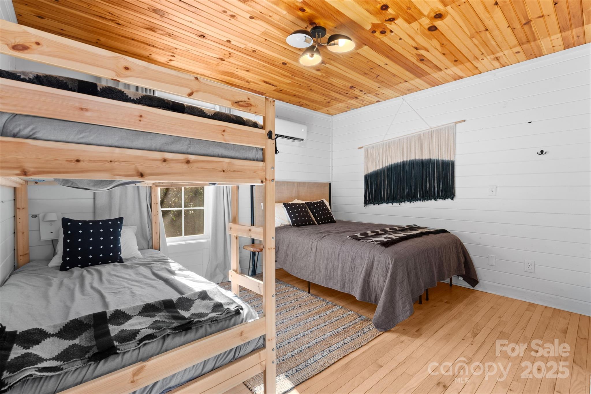 68 Bear Den Mountain View Drive Spruce Pine NC 28777