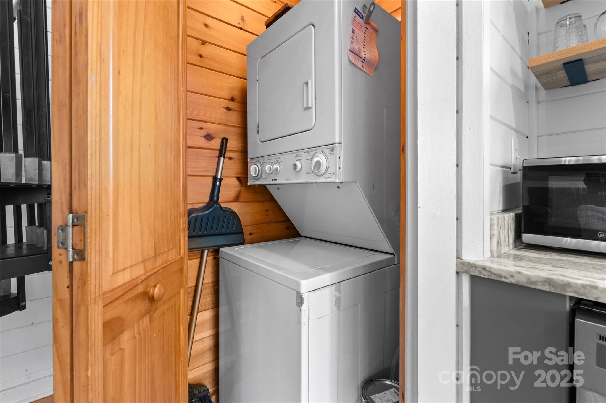 68 Bear Den Mountain View Drive Spruce Pine NC 28777