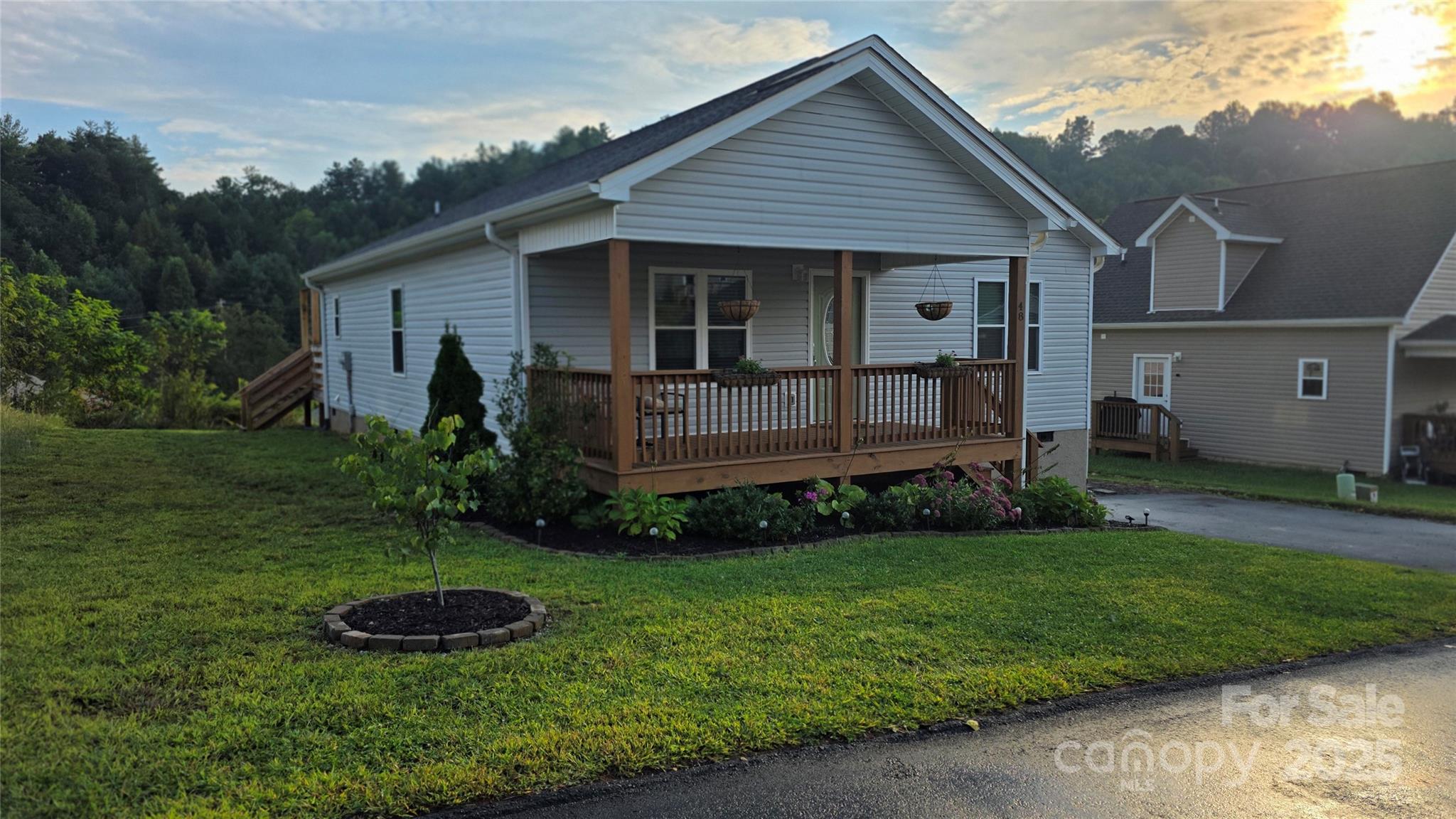 48 Patriot Place Mars Hill NC 28754