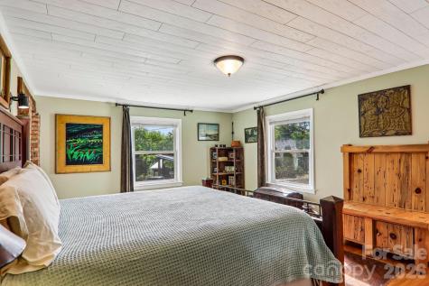 57 Langwell Avenue Asheville NC 28806