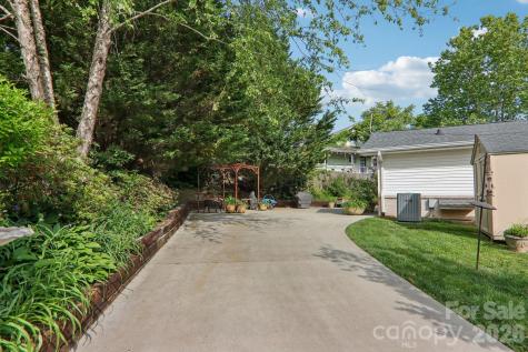 57 Langwell Avenue Asheville NC 28806
