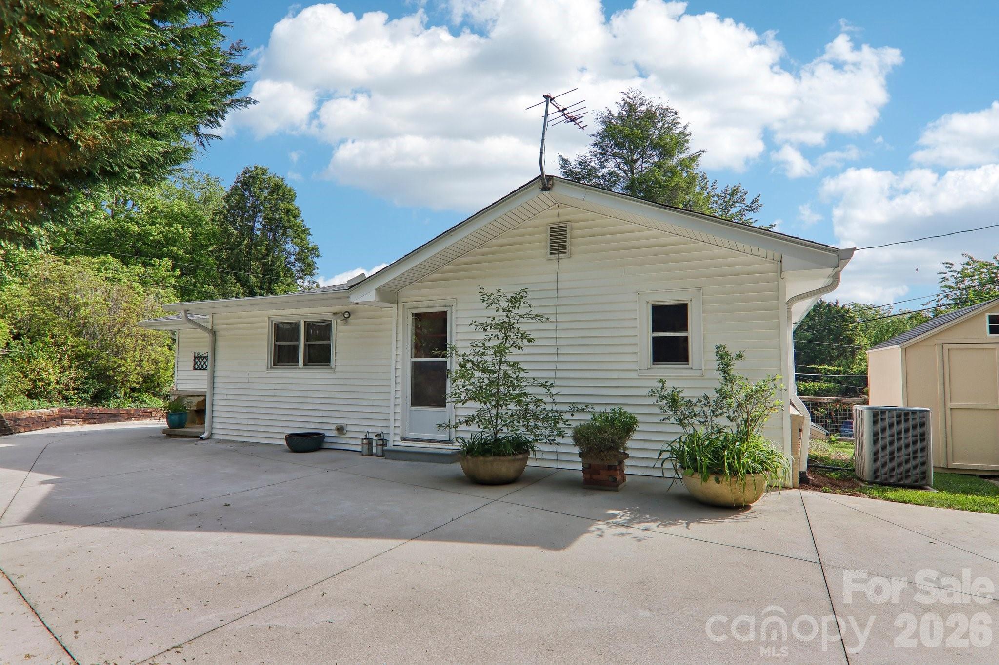 57 Langwell Avenue Asheville NC 28806