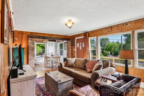 57 Langwell Avenue Asheville NC 28806