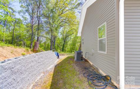 106 Thistle Field Drive Asheville NC 28806
