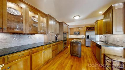 2400 Carriage Lane Lincolnton NC 28092