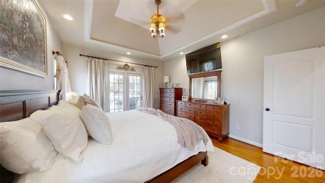 2400 Carriage Lane Lincolnton NC 28092