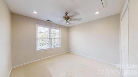 2400 Carriage Lane Lincolnton NC 28092