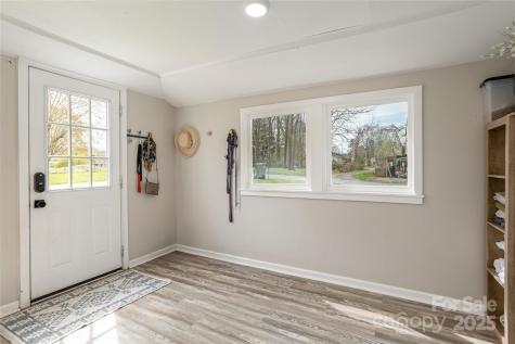 506 W Blue Ridge Road East Flat Rock NC 28726