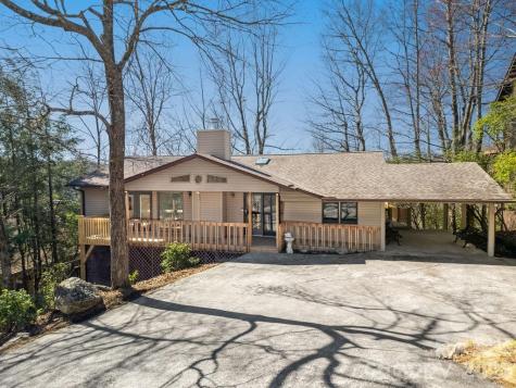 416 Kanasgowa Drive Brevard NC 28712
