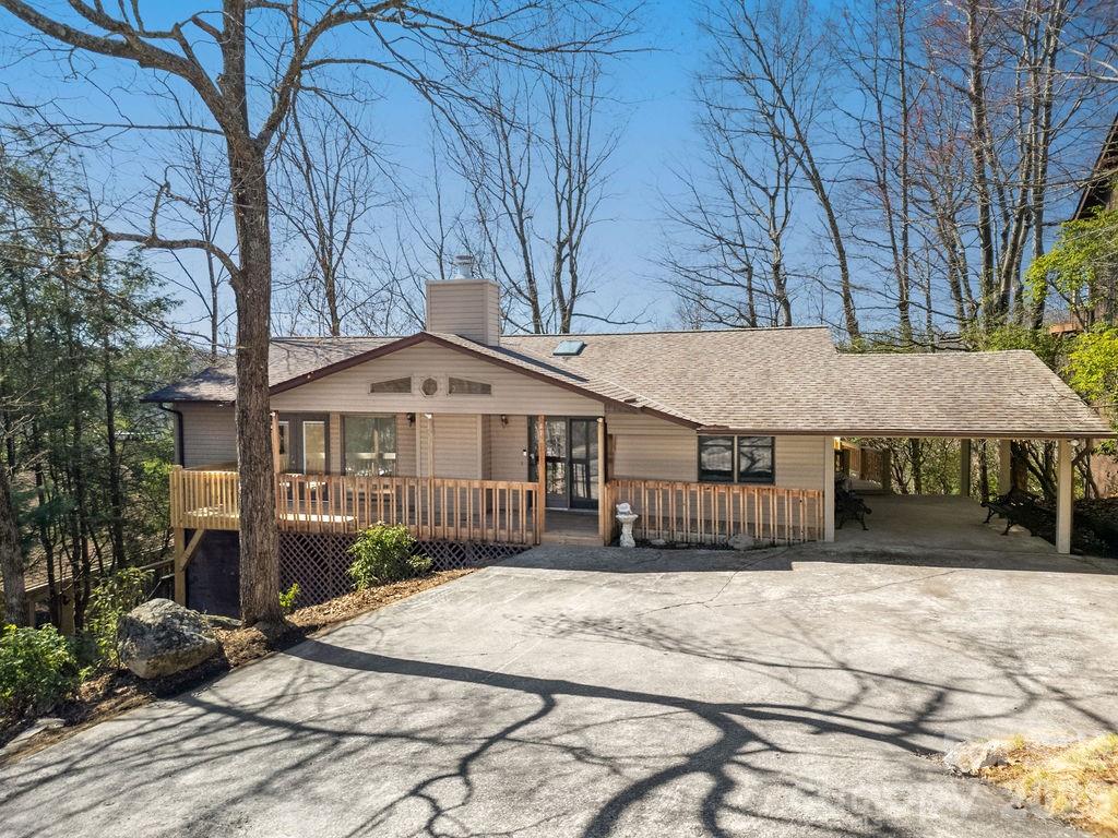416 Kanasgowa Drive Brevard NC 28712