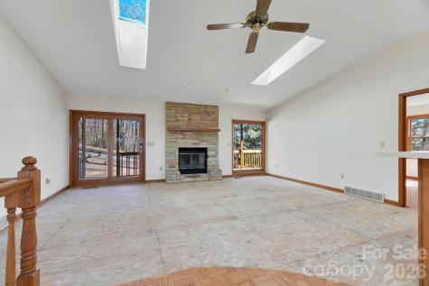 416 Kanasgowa Drive Brevard NC 28712