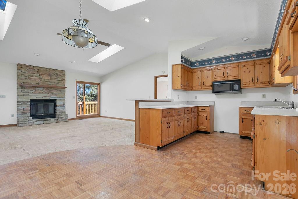 416 Kanasgowa Drive Brevard NC 28712
