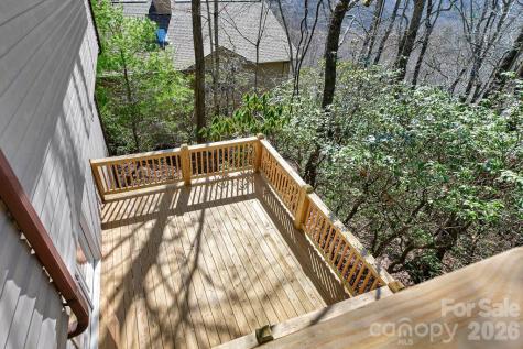 416 Kanasgowa Drive Brevard NC 28712
