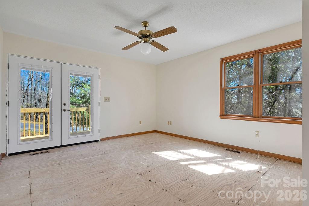 416 Kanasgowa Drive Brevard NC 28712