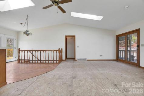 416 Kanasgowa Drive Brevard NC 28712