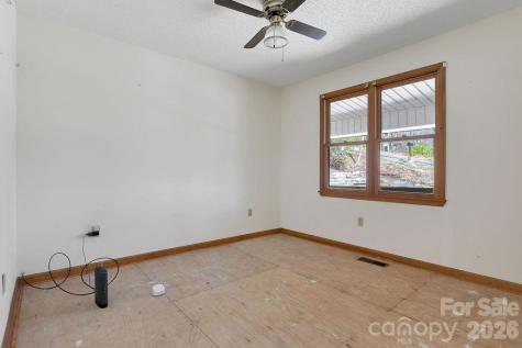 416 Kanasgowa Drive Brevard NC 28712