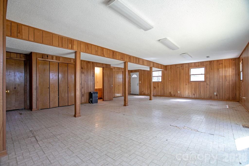 416 Kanasgowa Drive Brevard NC 28712