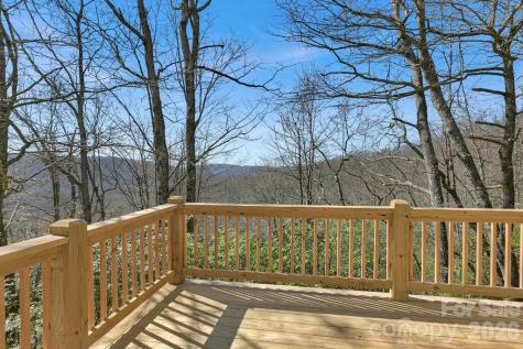 416 Kanasgowa Drive Brevard NC 28712