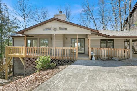 416 Kanasgowa Drive Brevard NC 28712