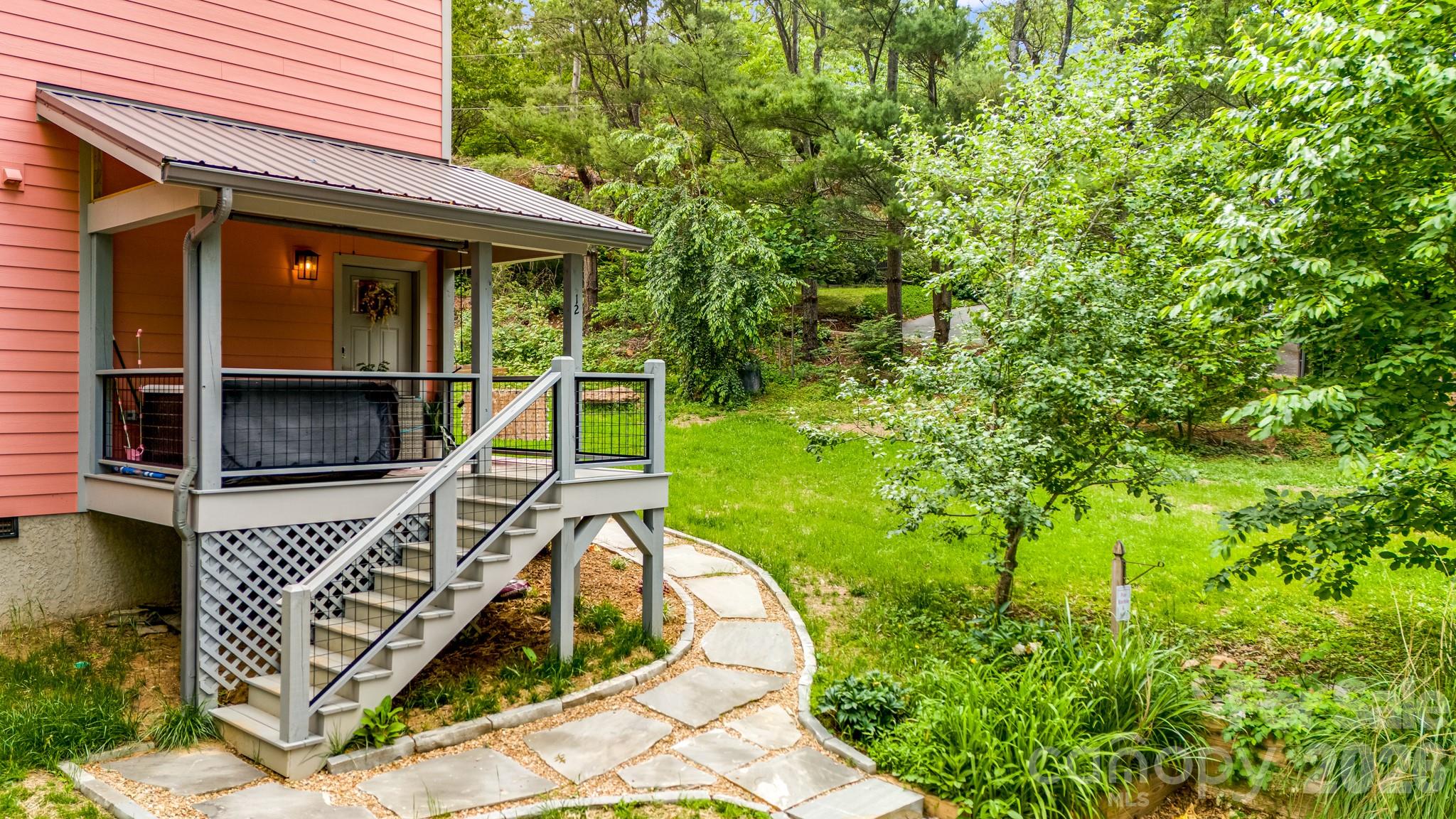 14 Locust Street Black Mountain NC 28711