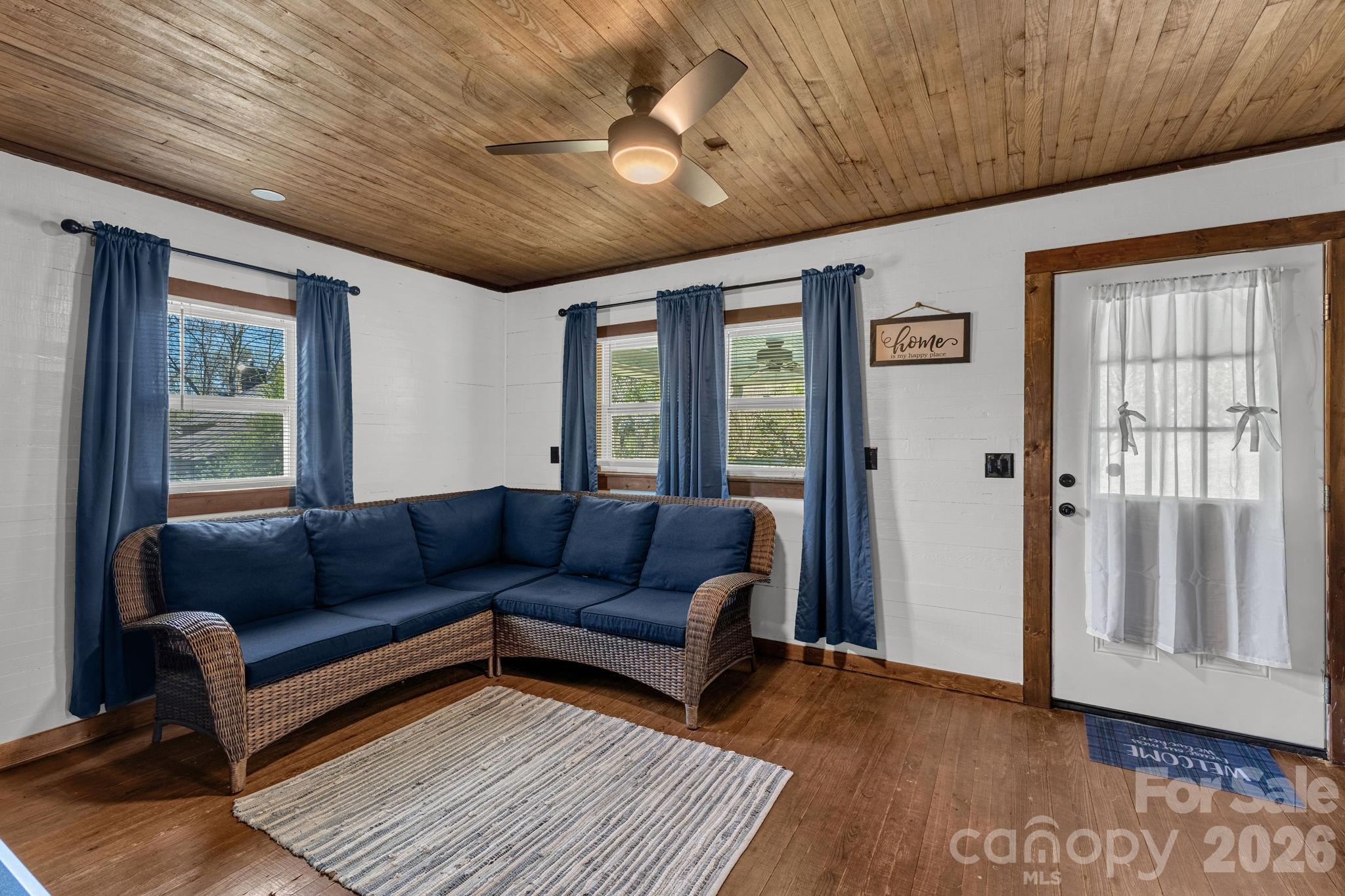 98 Poplar Springs Road Hiddenite NC 28636