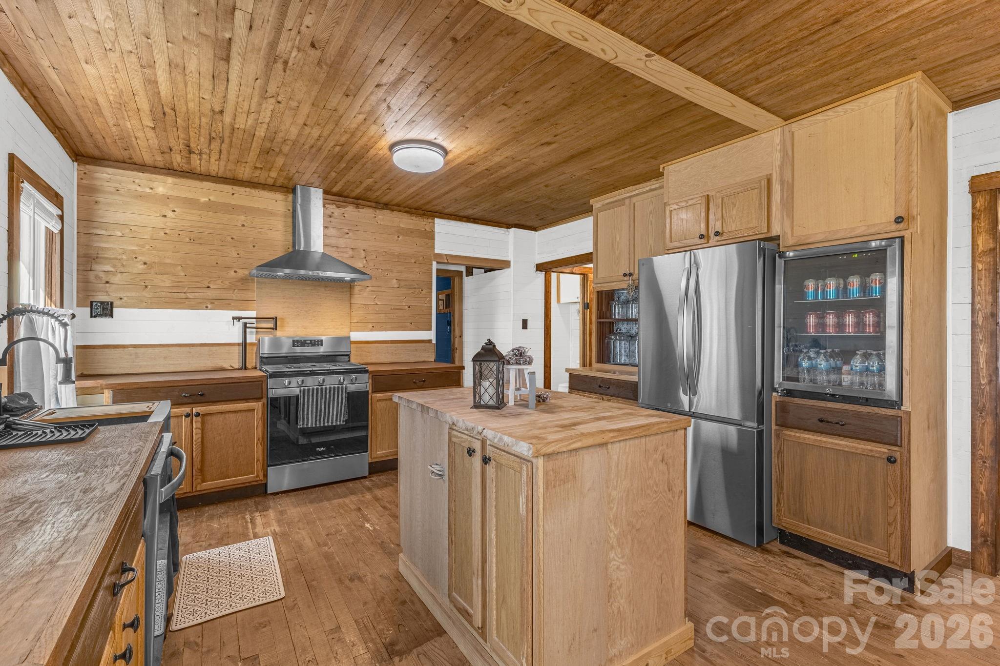 98 Poplar Springs Road Hiddenite NC 28636