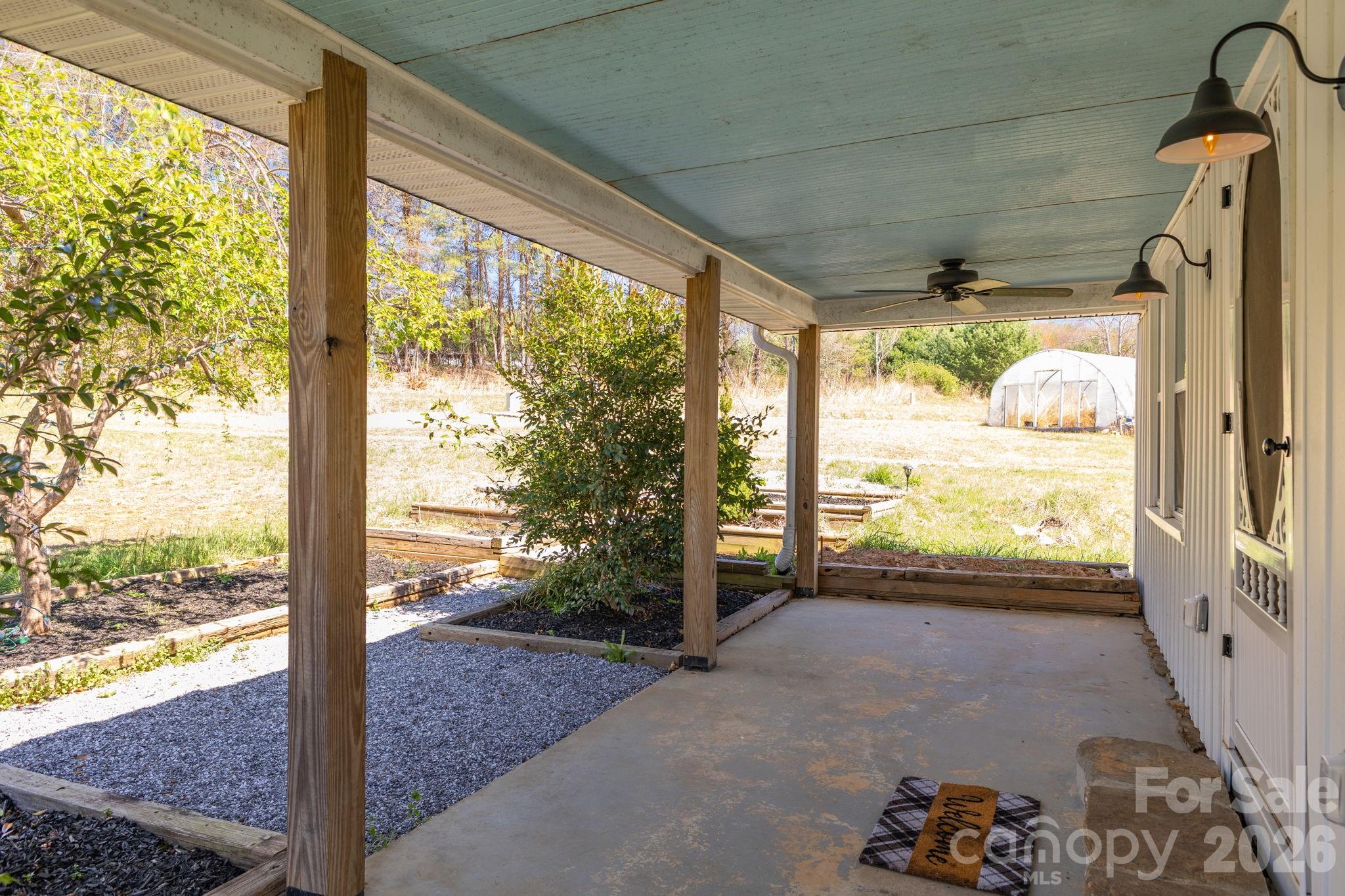 98 Poplar Springs Road Hiddenite NC 28636