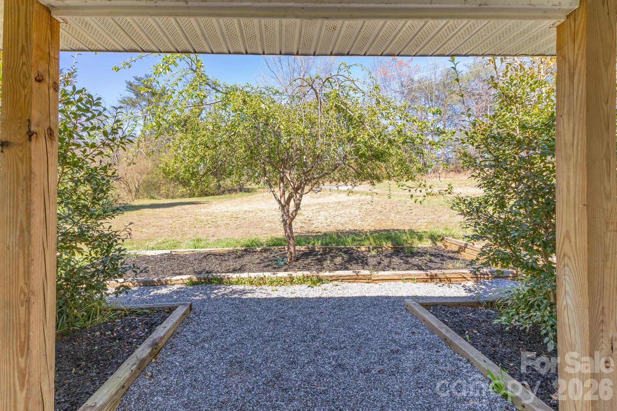 98 Poplar Springs Road Hiddenite NC 28636
