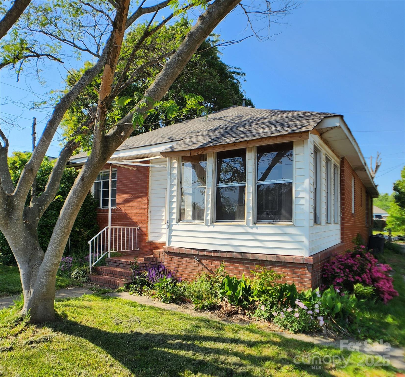 40 Ranlo Avenue Gastonia NC 28054