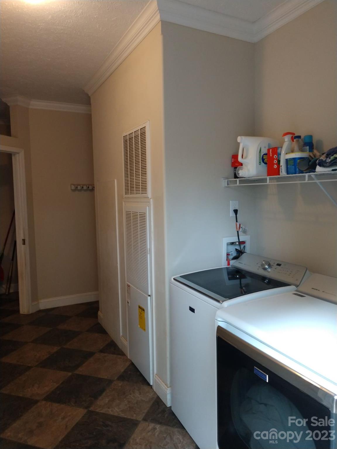 22 Spring Street Candler NC 28715