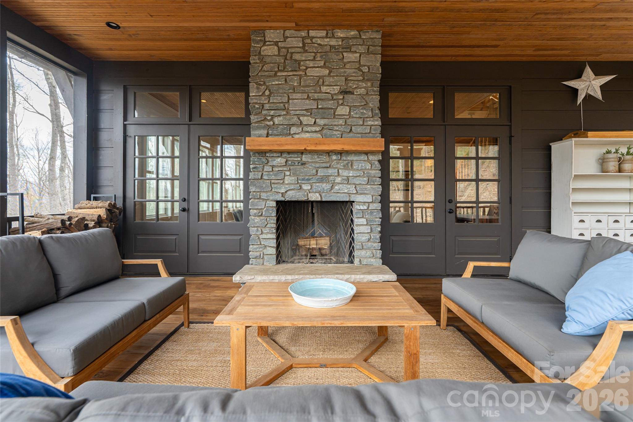 51 Summit Road Swannanoa NC 28778