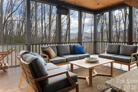 51 Summit Road Swannanoa NC 28778