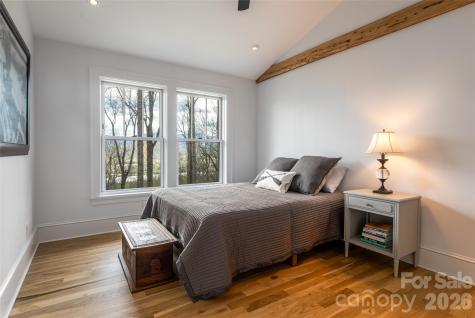 51 Summit Road Swannanoa NC 28778