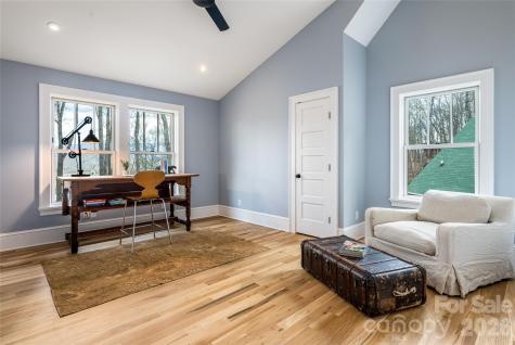 51 Summit Road Swannanoa NC 28778
